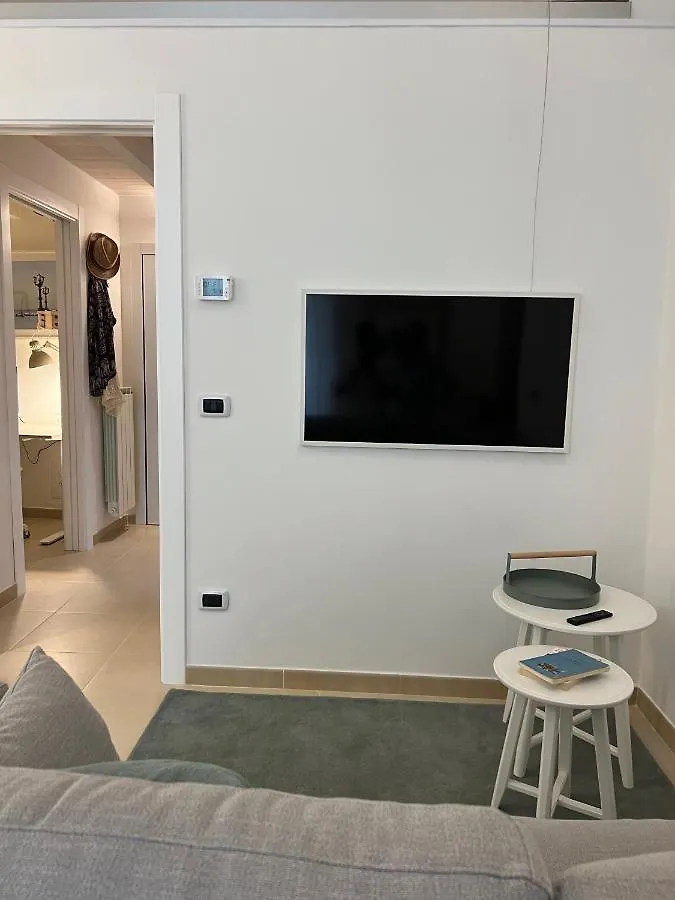 Com A Cas - Feel At Home In The Old Town 巴里